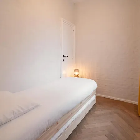 Charming And Spacious Center * Antwerpen