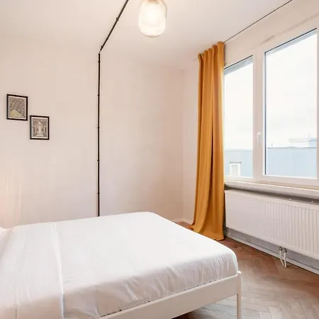 Charming And Spacious Center Апартаменты Антверпен