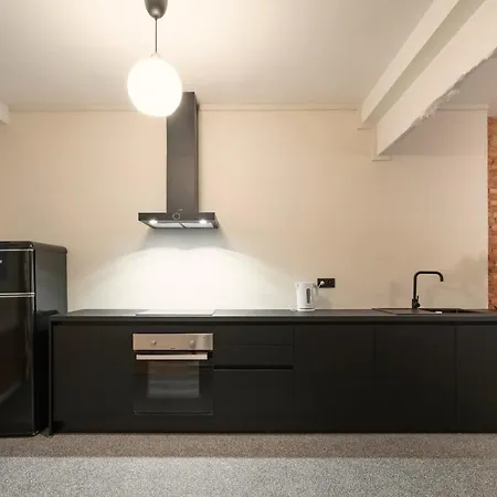 Charming And Spacious Center Апартаменты *