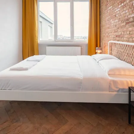 Apartment Charming And Spacious Center